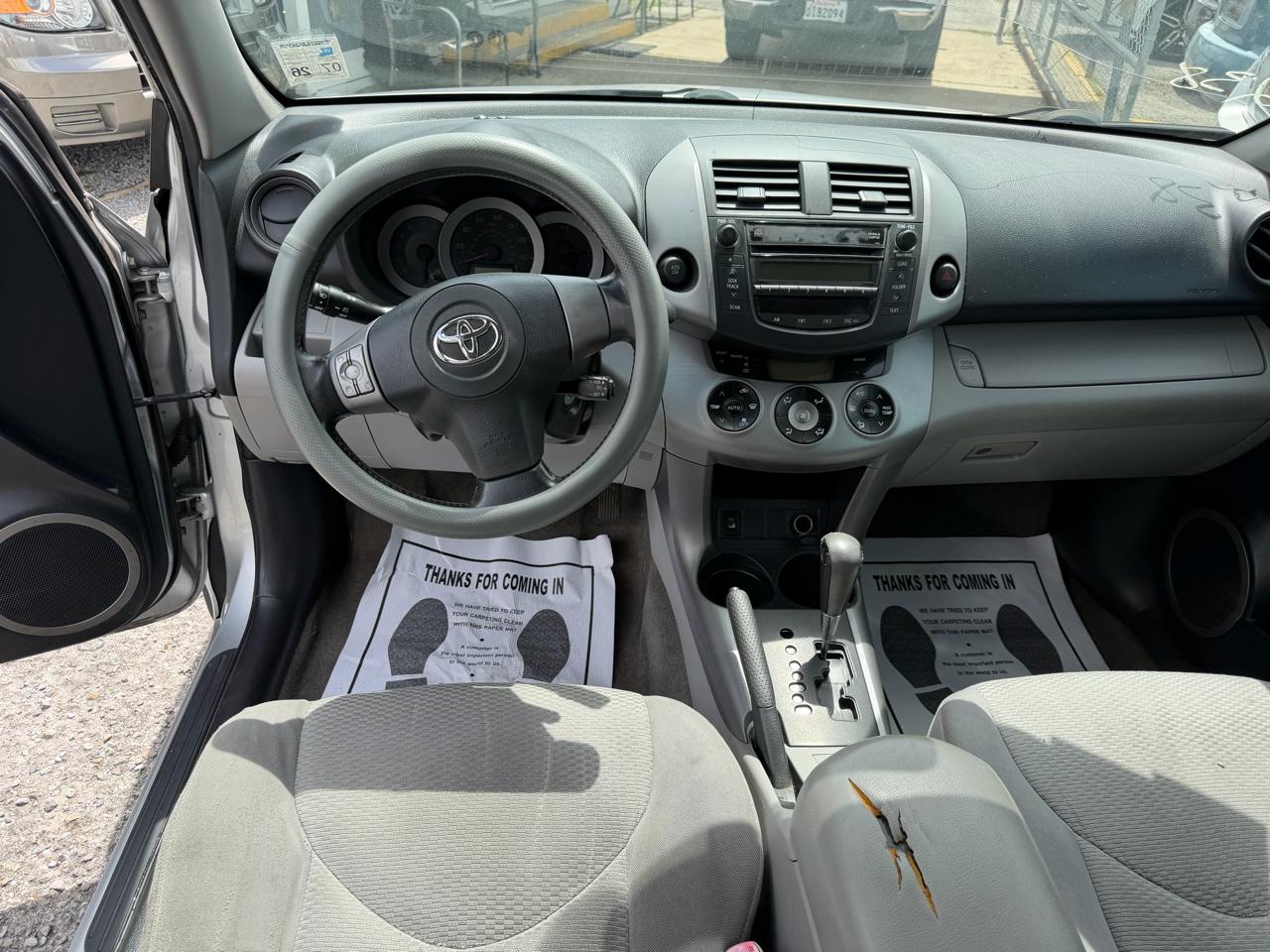 Toyota RAV4 Limited V6 2WD with 3rd Row 2007