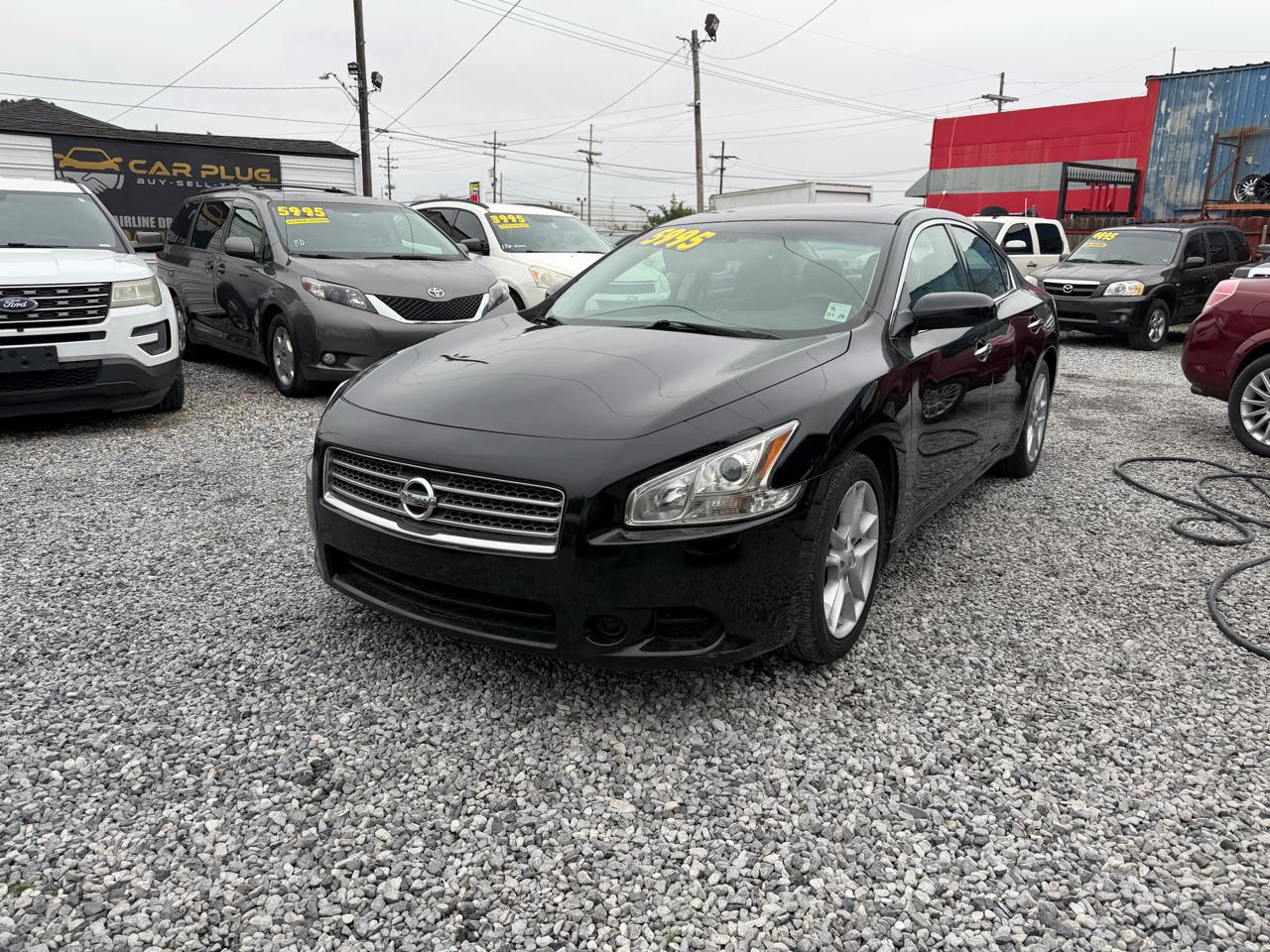 Nissan Maxima SV 2010