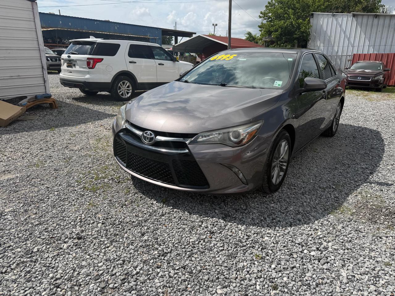 Toyota Camry SE 2017