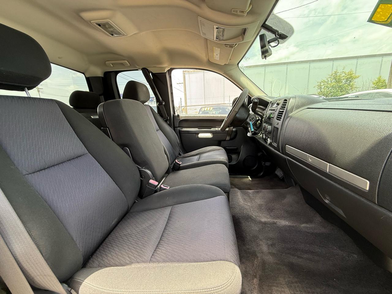 Chevrolet Silverado 1500 LT1 Extended Cab 2WD 2010