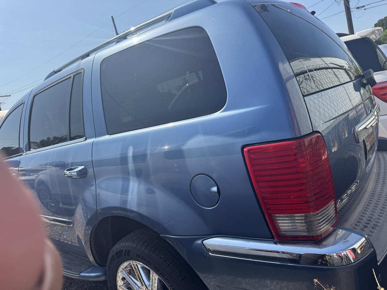 Chrysler Aspen Limited 2WD 2008