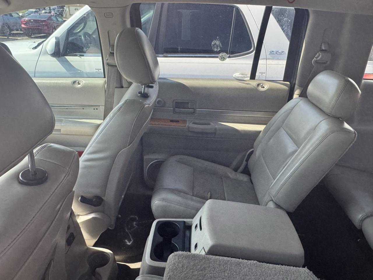 Chrysler Aspen Limited 2WD 2008