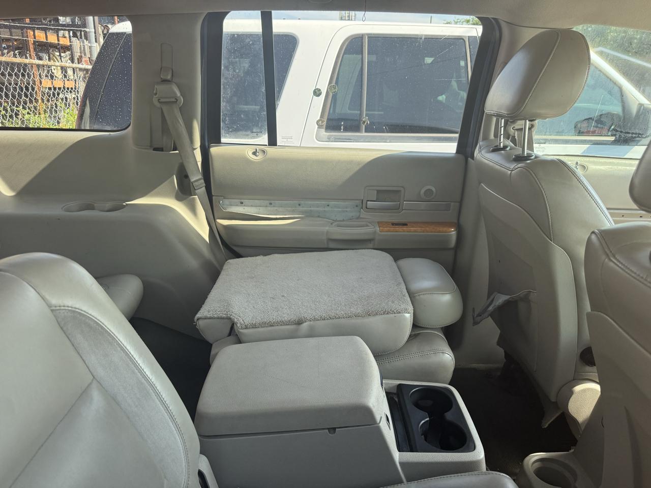 Chrysler Aspen Limited 2WD 2008