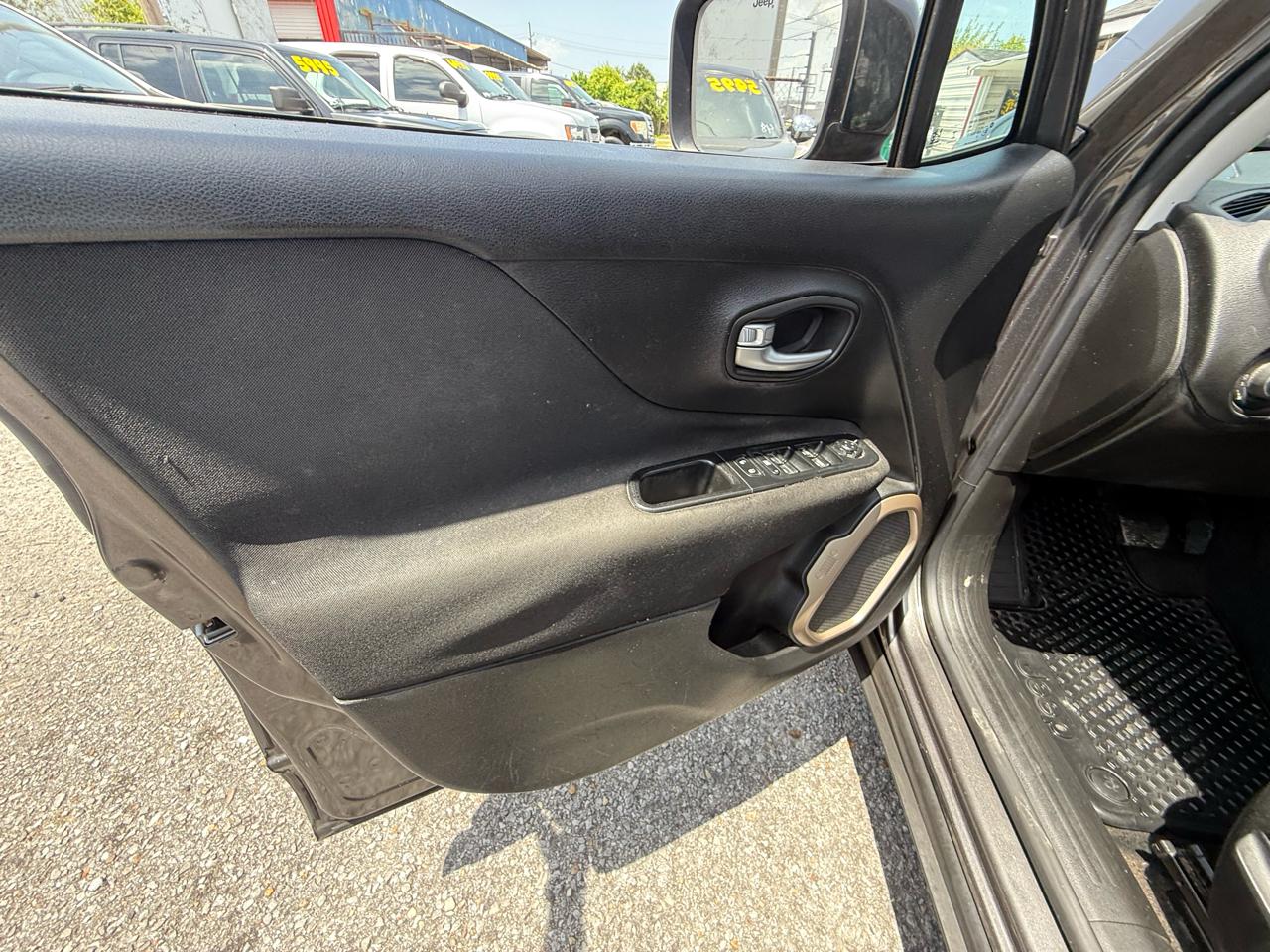 Jeep Renegade Latitude FWD 2017