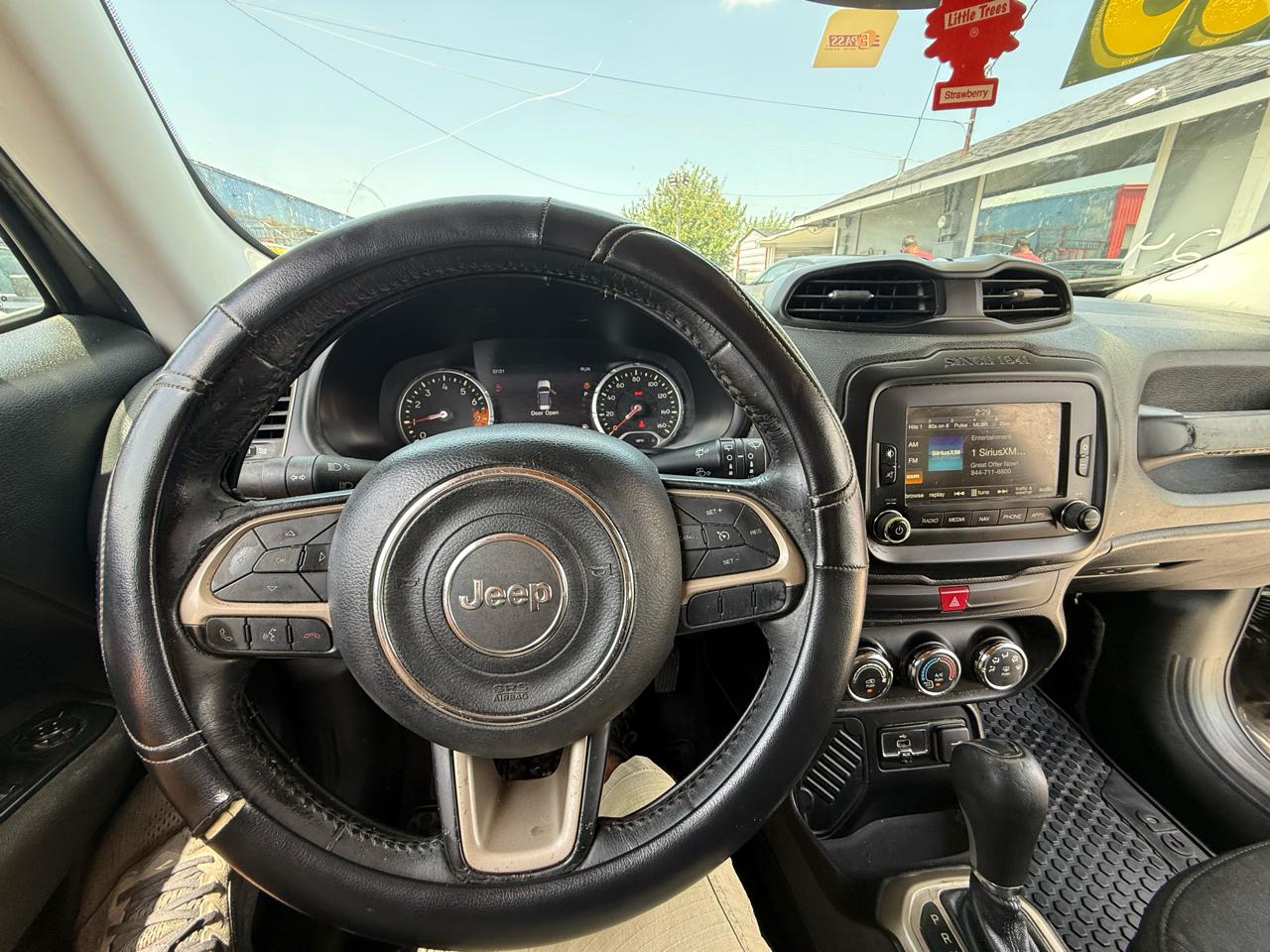 Jeep Renegade Latitude FWD 2017