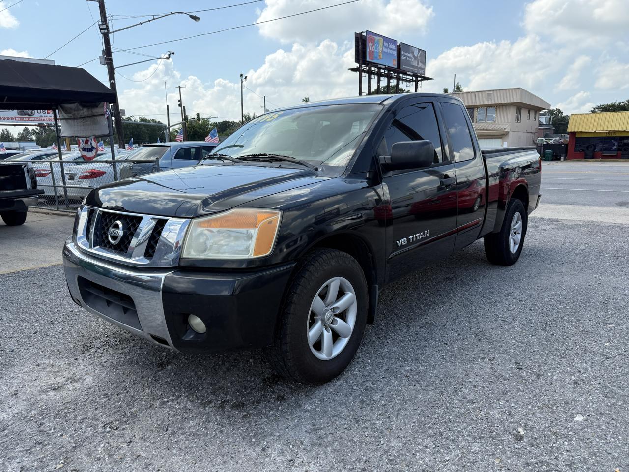 Nissan Titan SV King Cab 2WD 2011