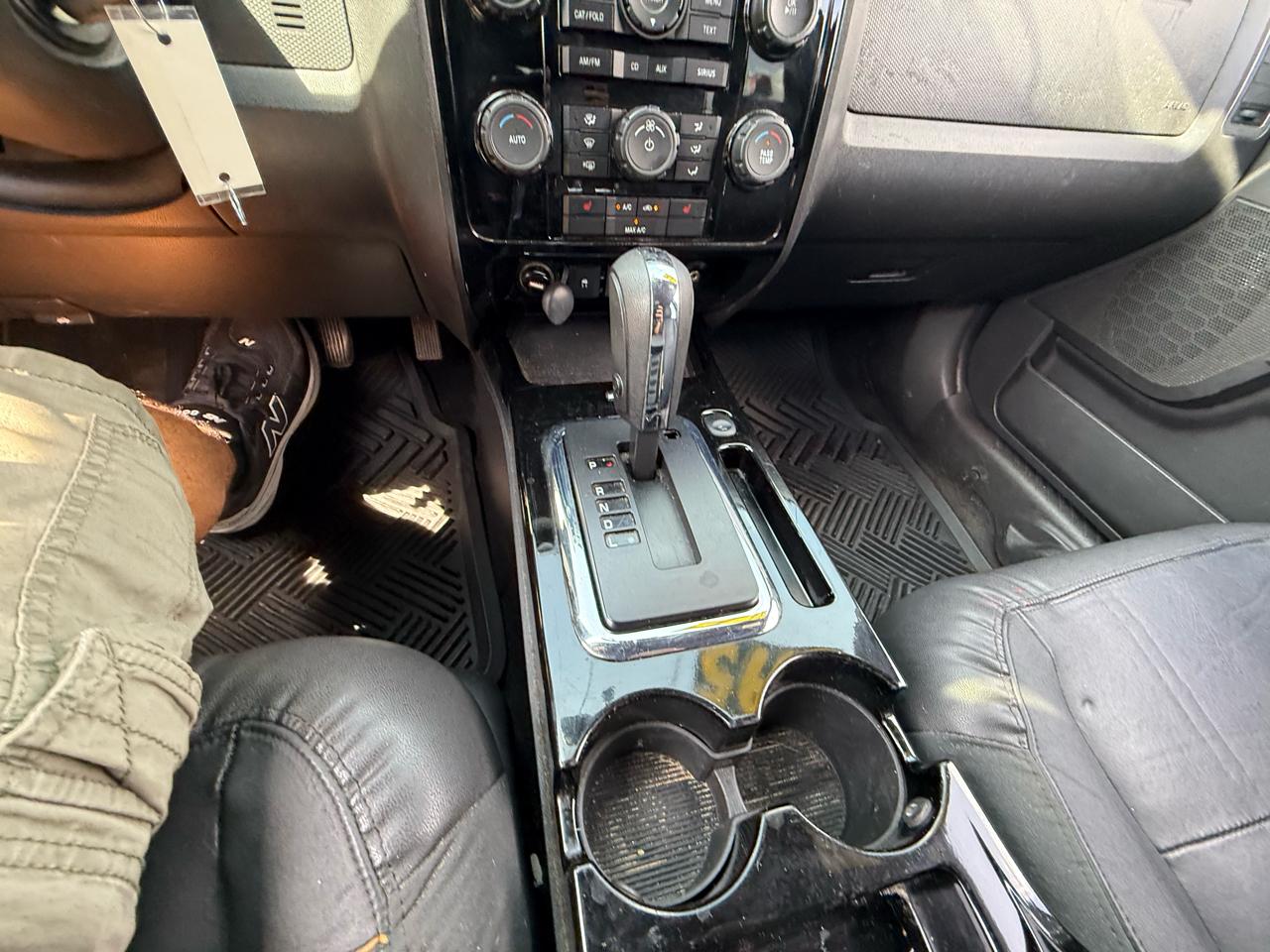 Ford Escape Limited FWD 2010
