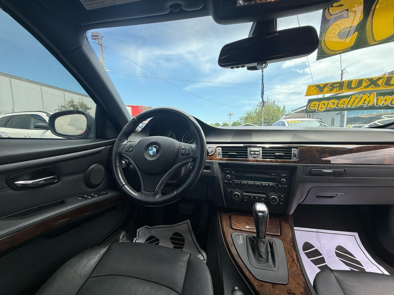 BMW 3-Series 328i Convertible 2013