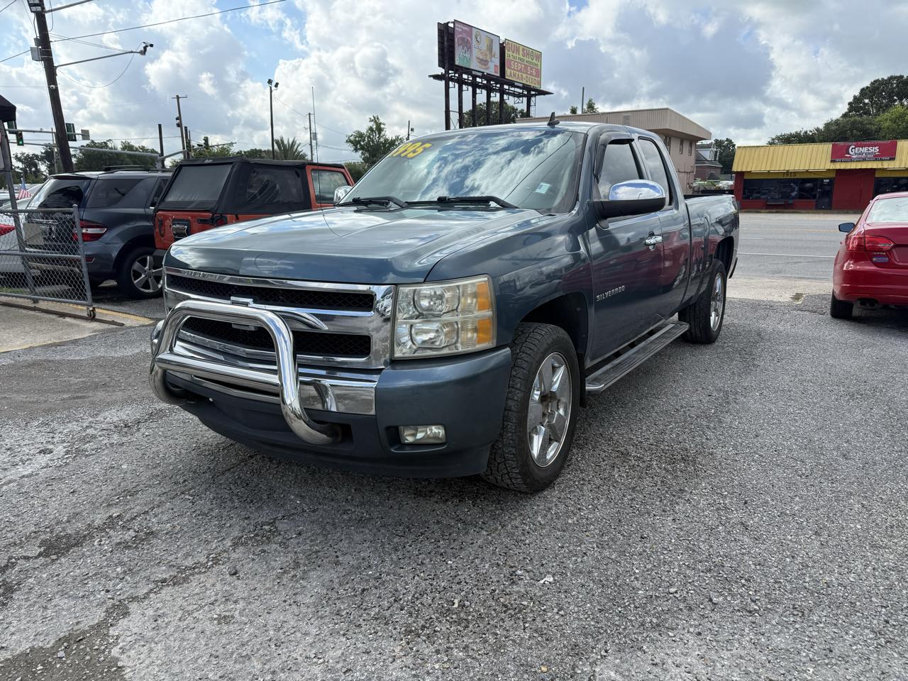 Chevrolet Silverado 1500 LT Ext. Cab Long Box 2WD 2011