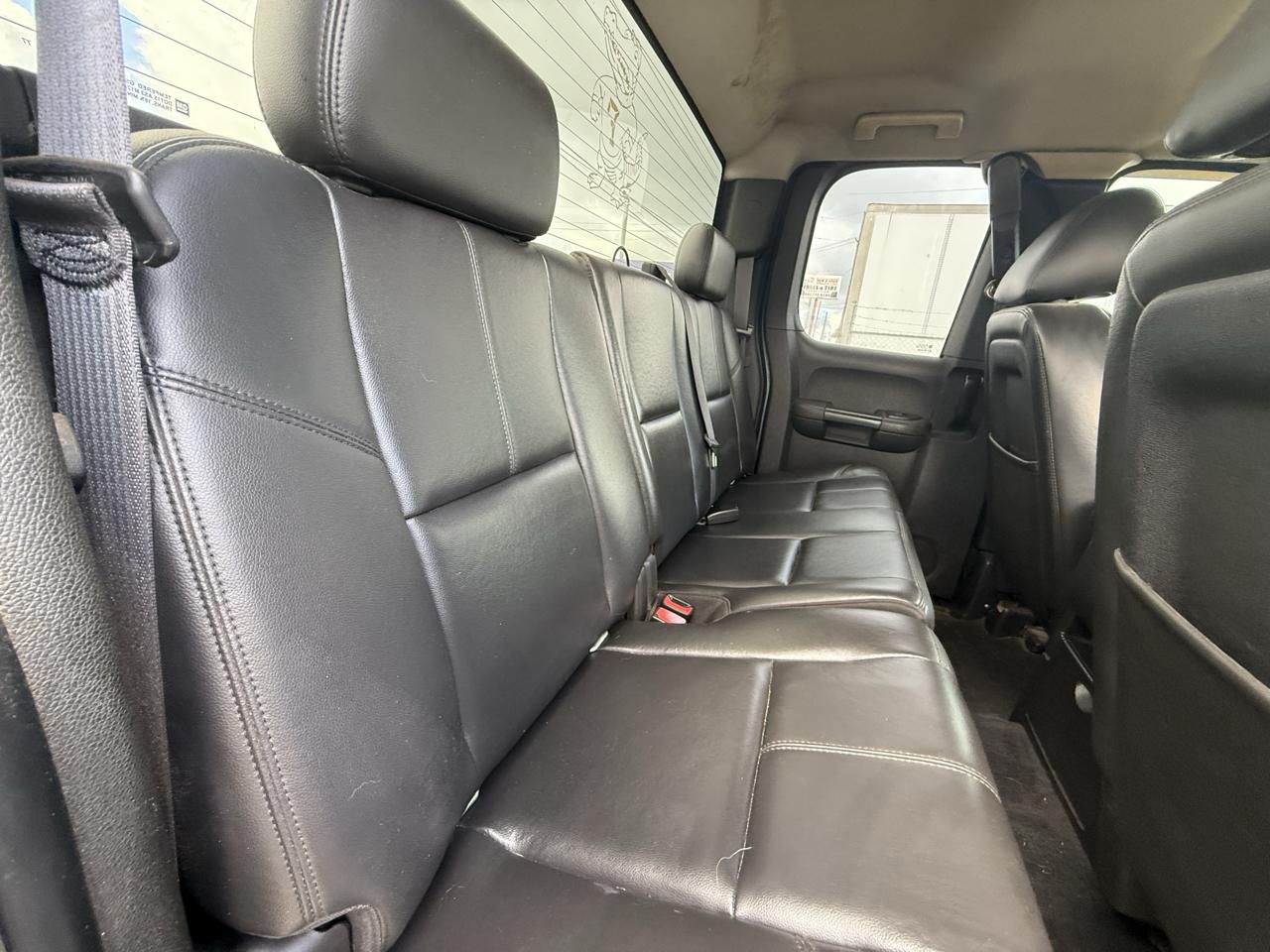 Chevrolet Silverado 1500 LT Ext. Cab Long Box 2WD 2011