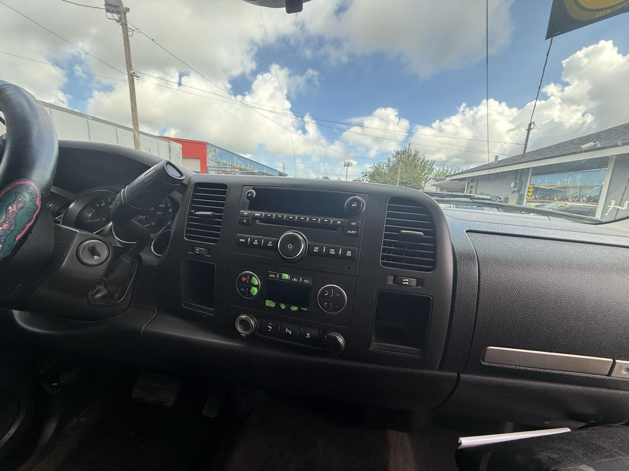 Chevrolet Silverado 1500 LT Ext. Cab Long Box 2WD 2011