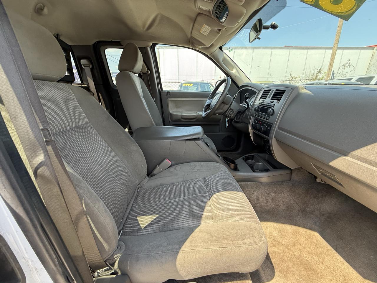 Dodge Dakota SLT Club Cab 2WD 2007