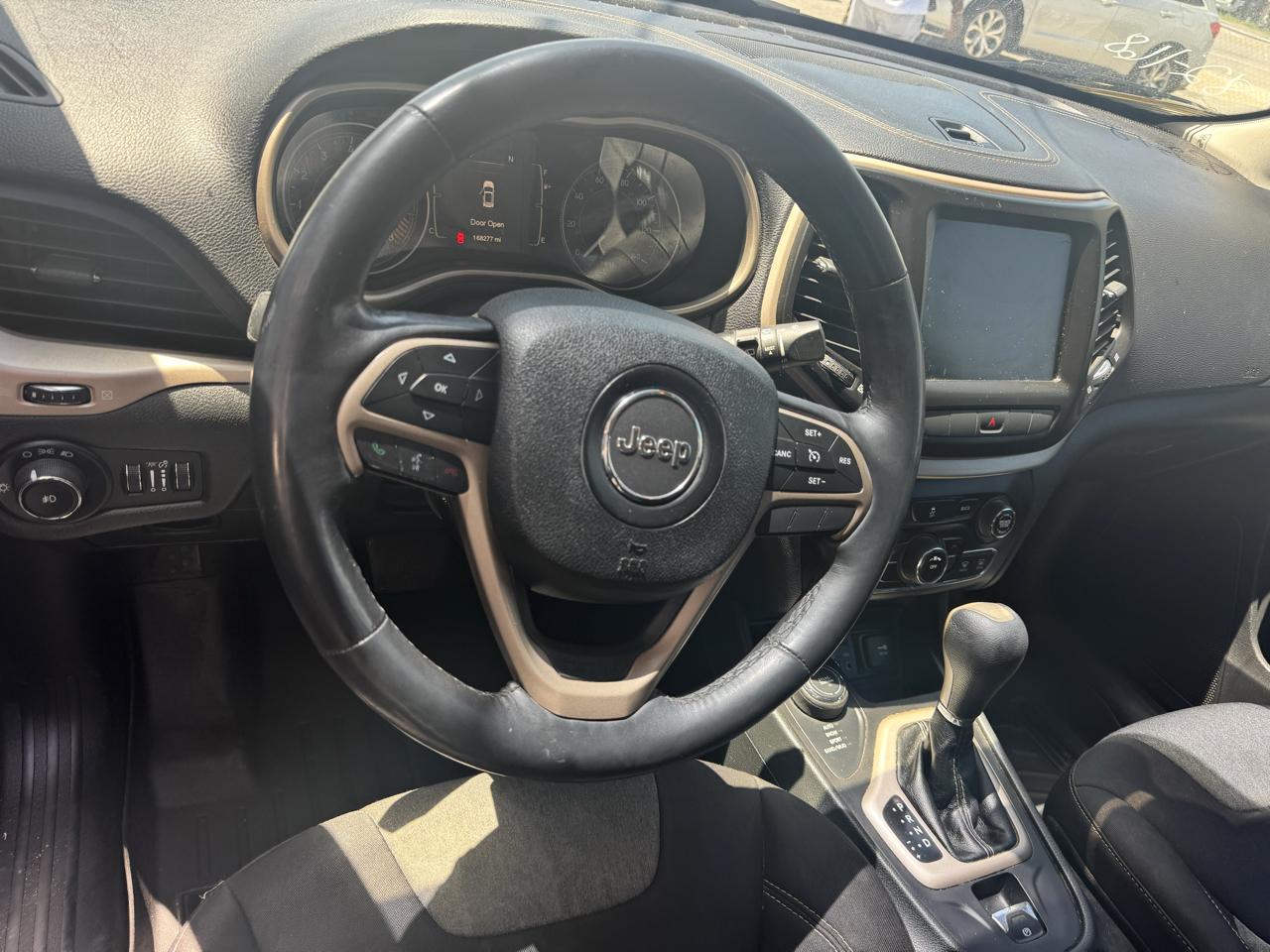 Jeep Cherokee Latitude 4WD 2014
