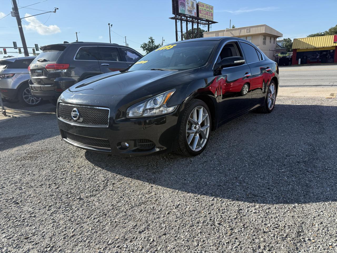 Nissan Maxima SV 2011