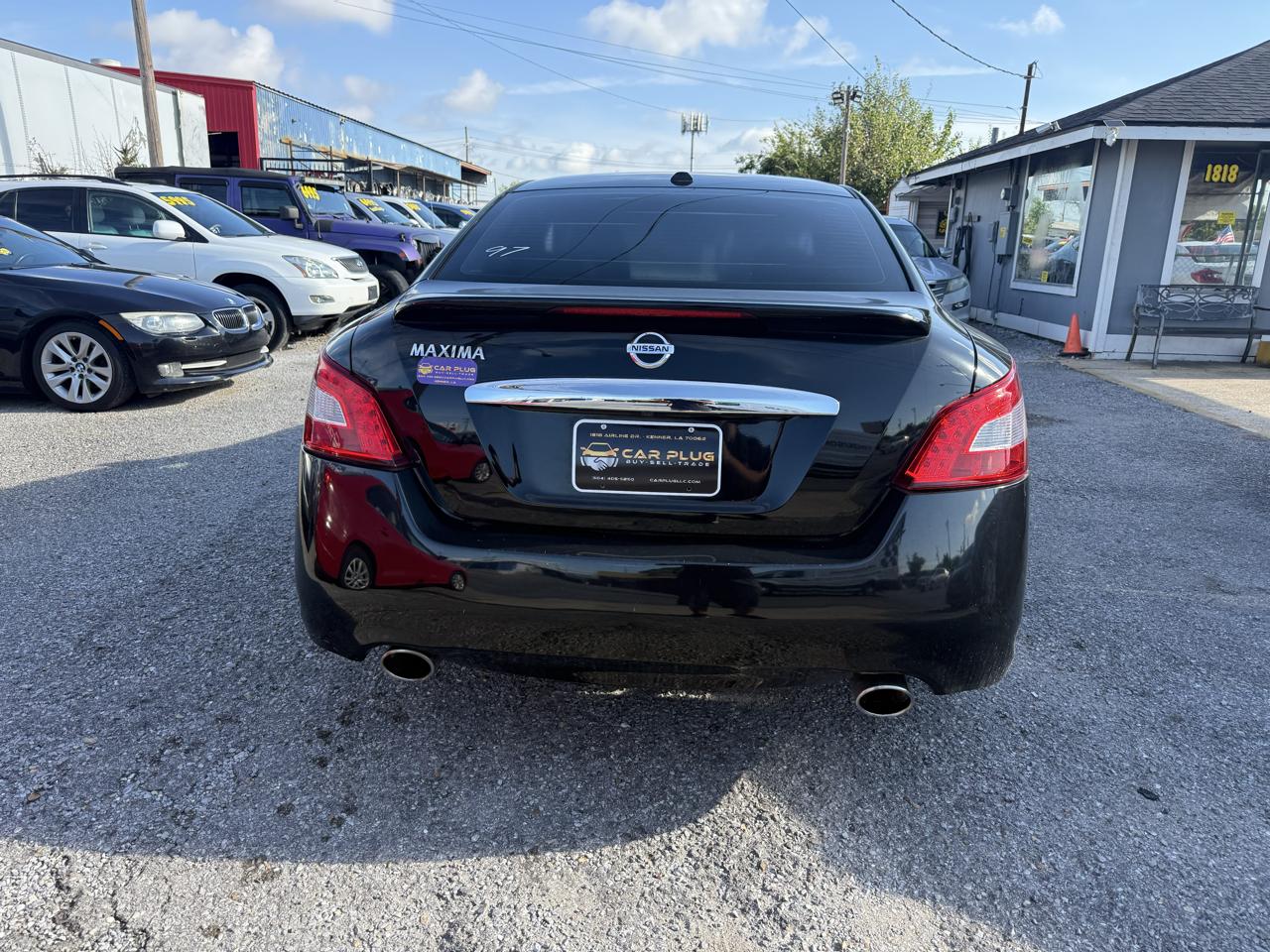 Nissan Maxima SV 2011