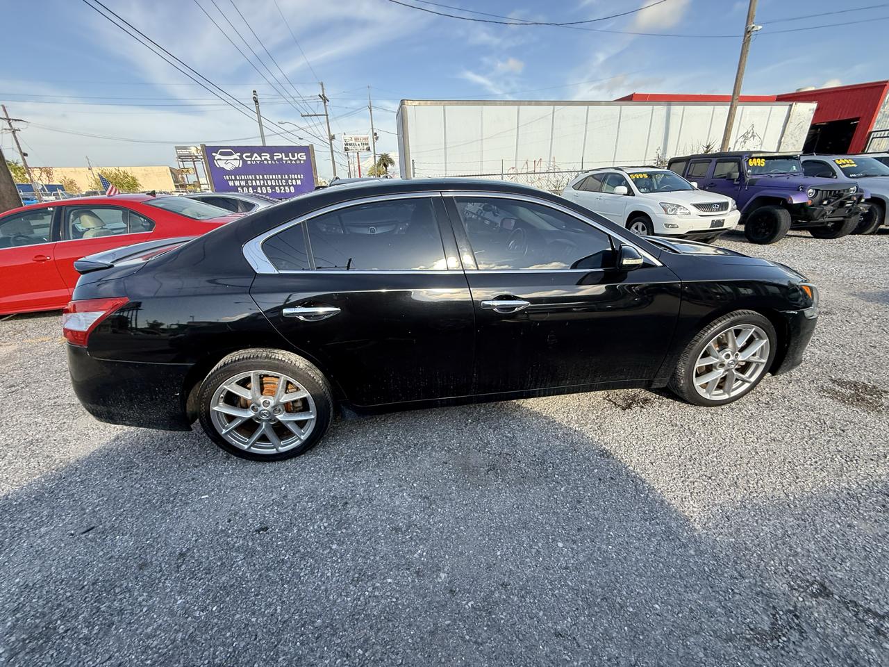 Nissan Maxima SV 2011