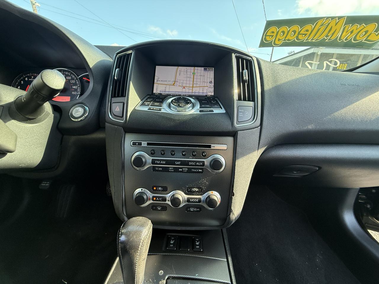 Nissan Maxima SV 2011