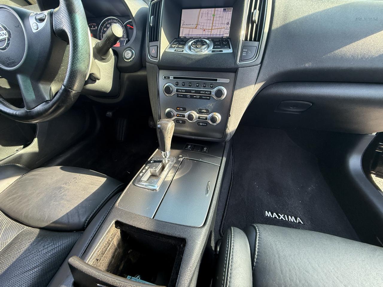 Nissan Maxima SV 2011