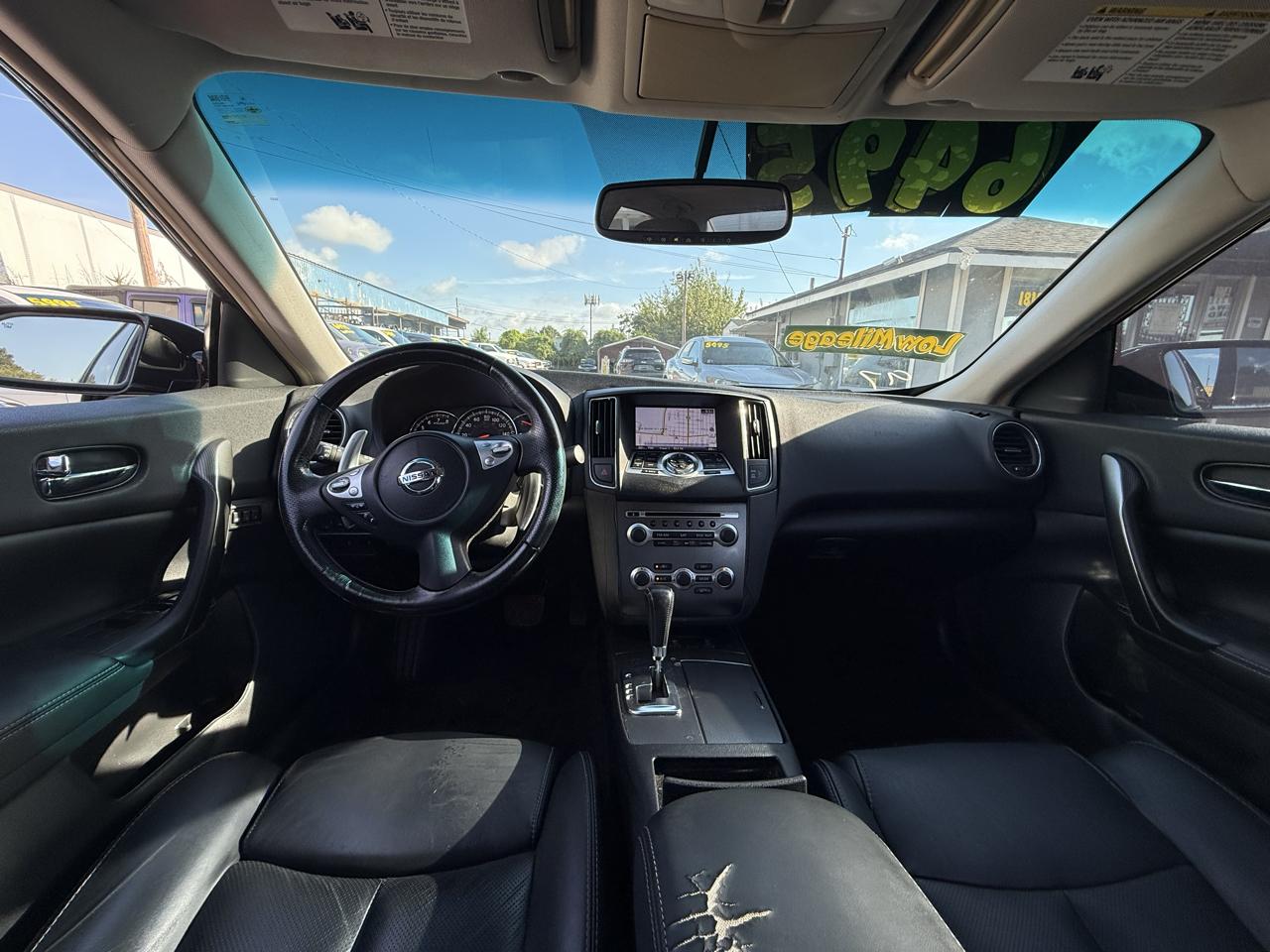 Nissan Maxima SV 2011