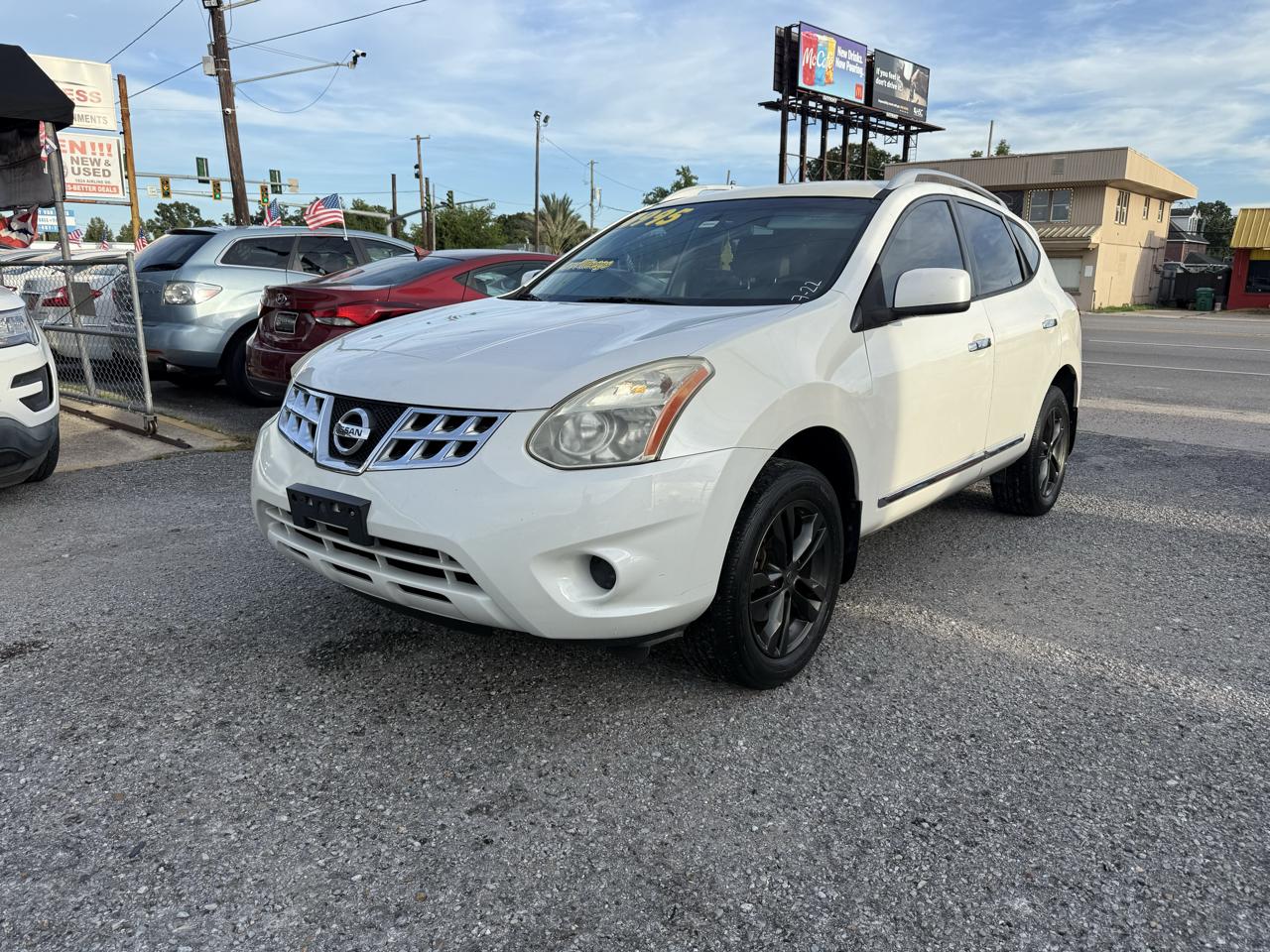 Nissan Rogue S FWD Krom Edition 2012