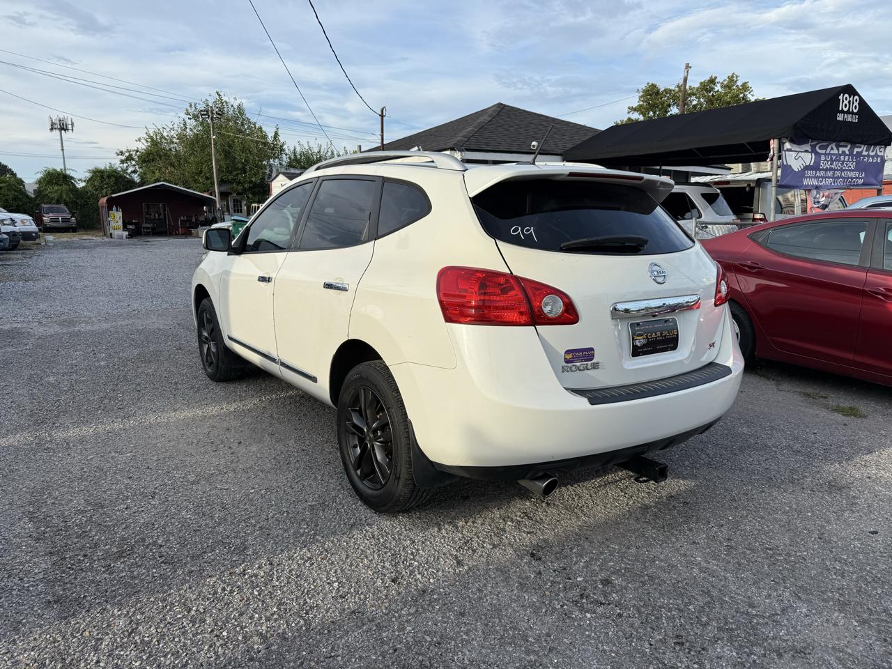 Nissan Rogue S FWD Krom Edition 2012