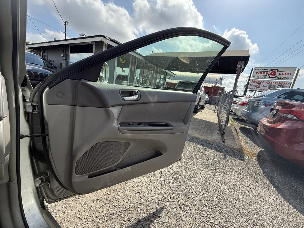 Toyota Camry LE 2005