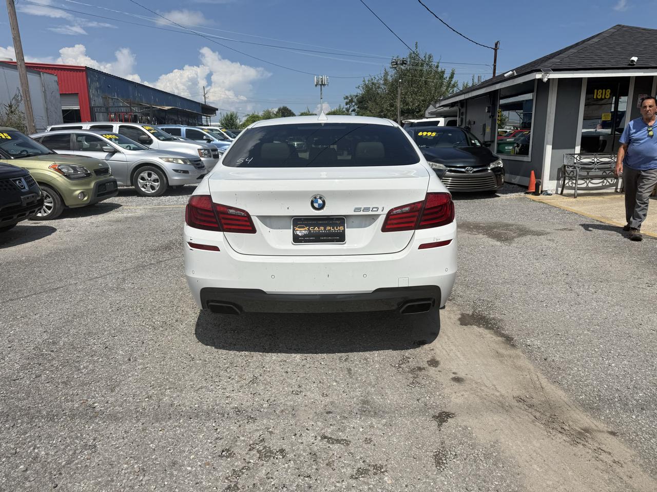 BMW 5-Series 550i 2012