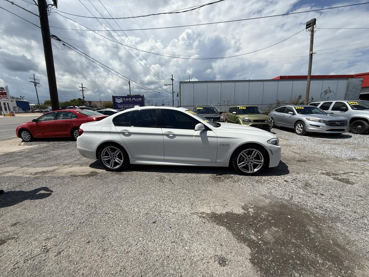 BMW 5-Series 550i 2012