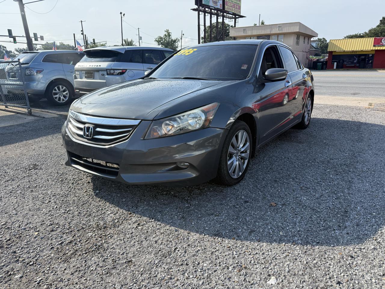 Honda Accord EX-L V-6 Sedan AT 2011