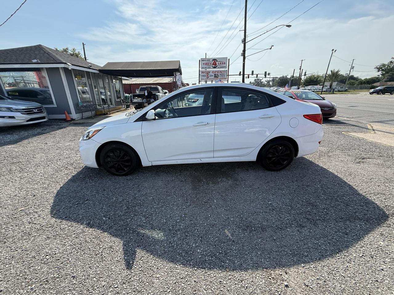 Hyundai Accent SE 4-Door 6A 2017