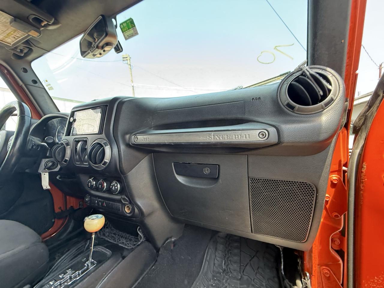 Jeep Wrangler Sport 4WD 2015