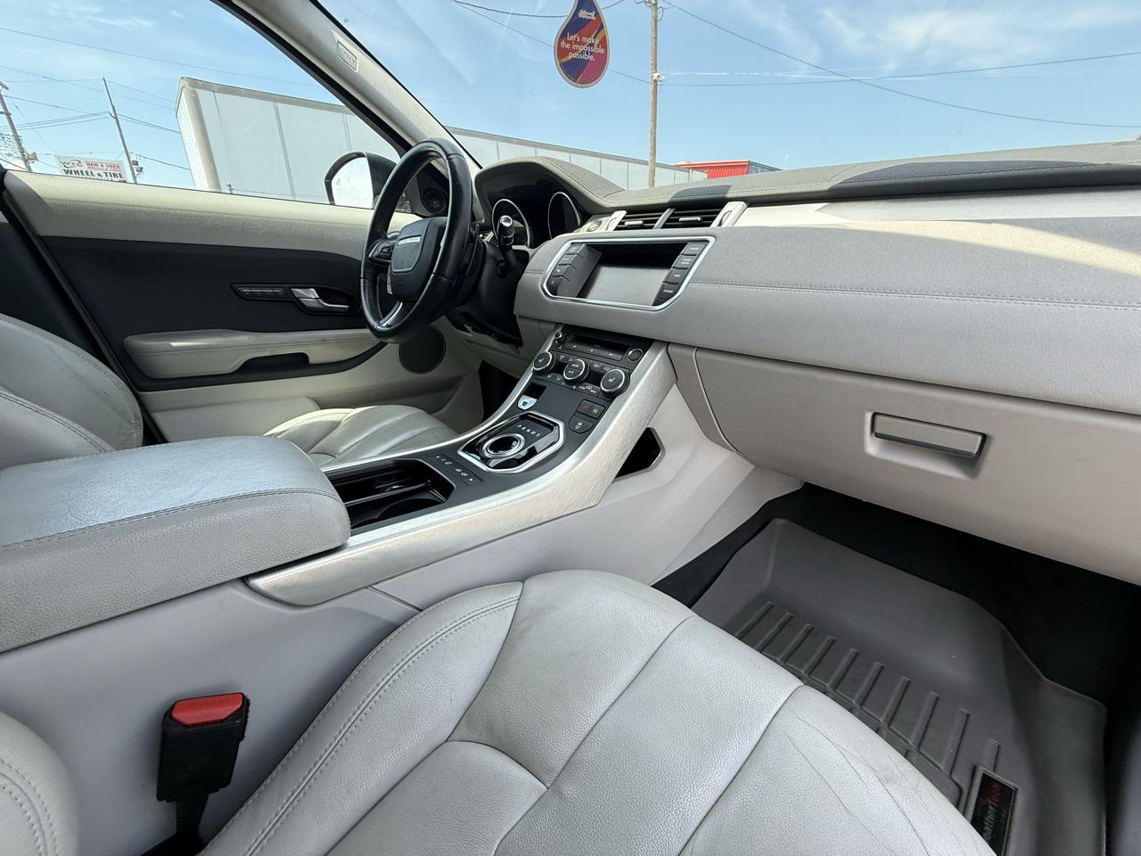 Land Rover Range Rover Evoque Pure Premium 5-Door 2014