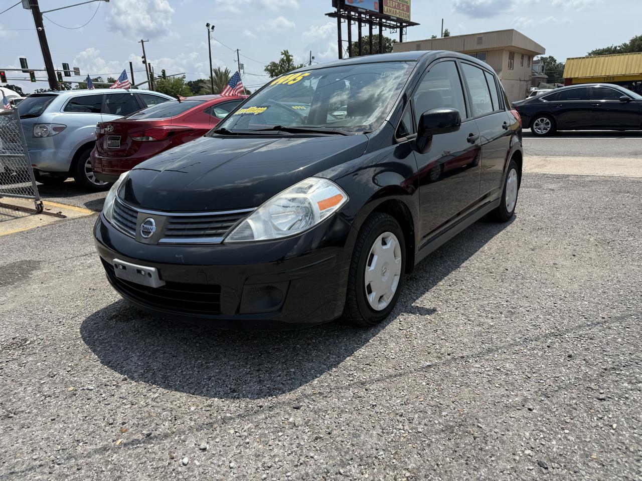 Nissan Versa 1.8 S Hatchback 2009
