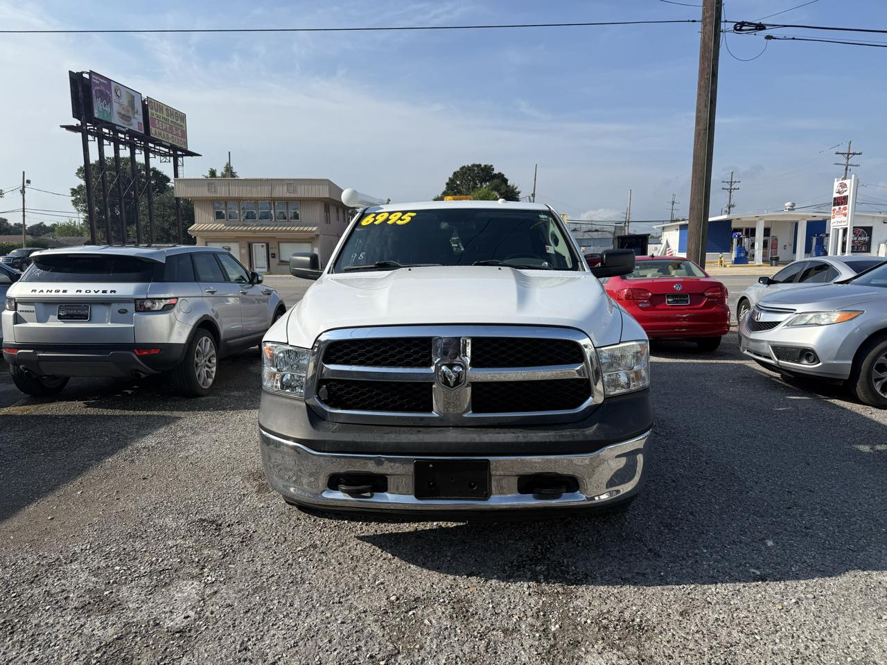 RAM 1500 Tradesman Quad Cab 4WD 2015