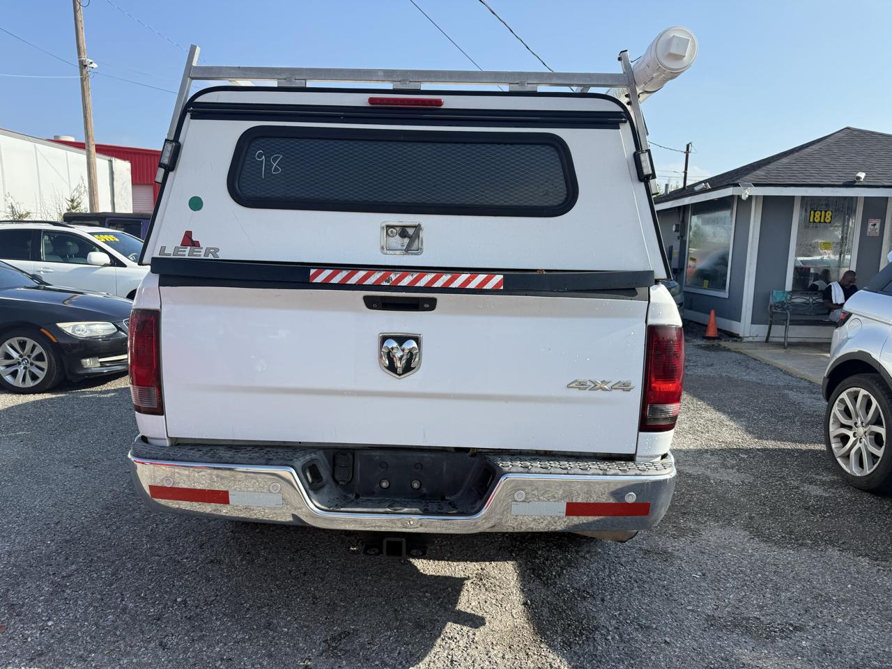RAM 1500 Tradesman Quad Cab 4WD 2015