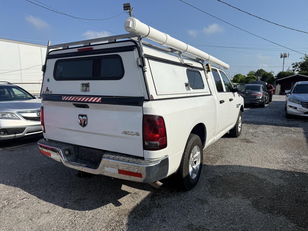 RAM 1500 Tradesman Quad Cab 4WD 2015
