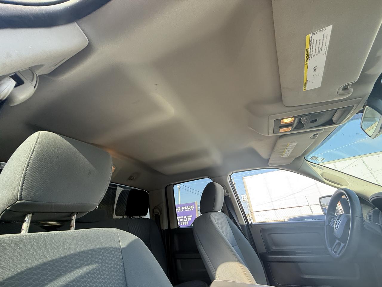 RAM 1500 Tradesman Quad Cab 4WD 2015