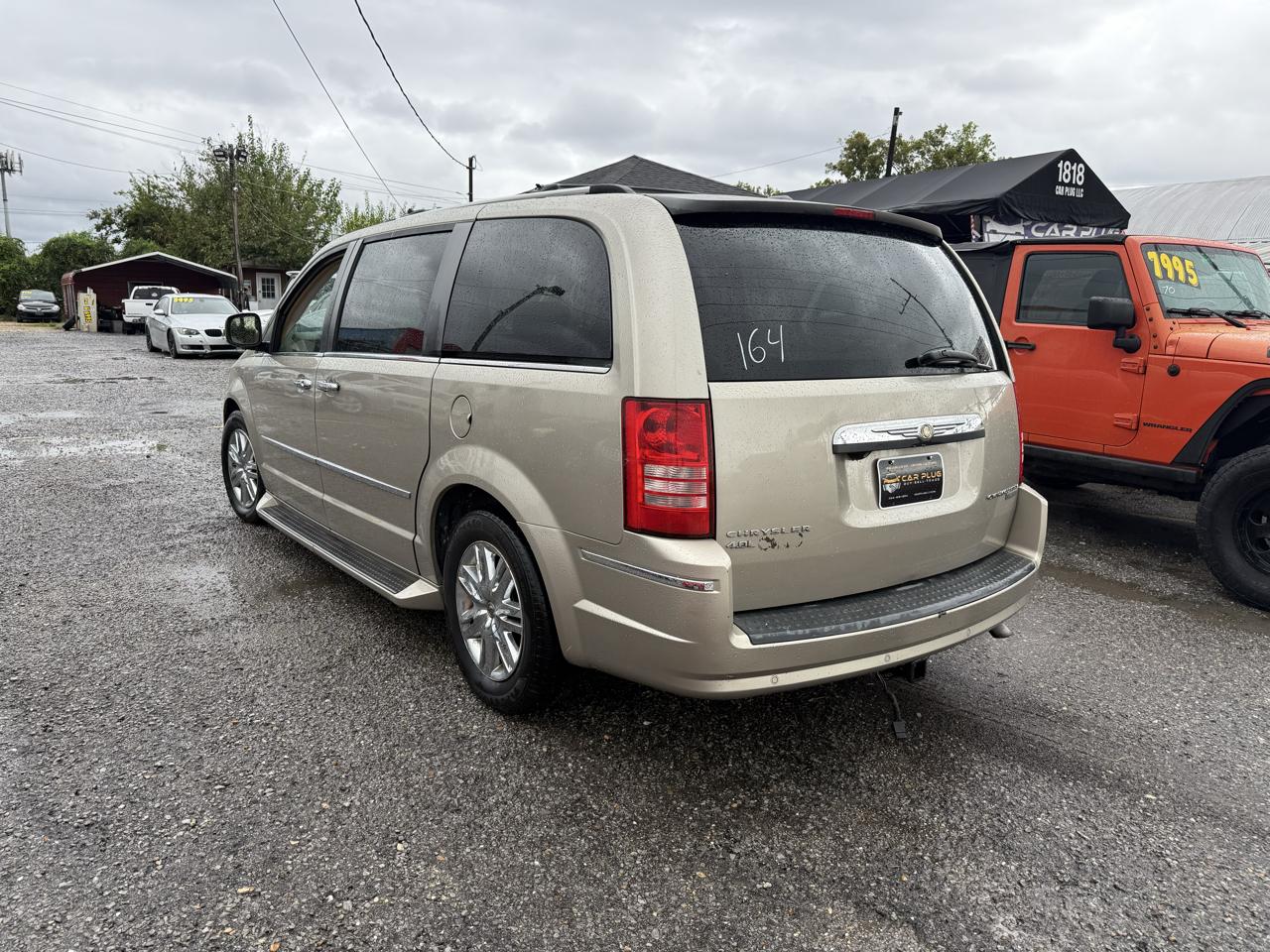 Chrysler Town & Country Limited 2009