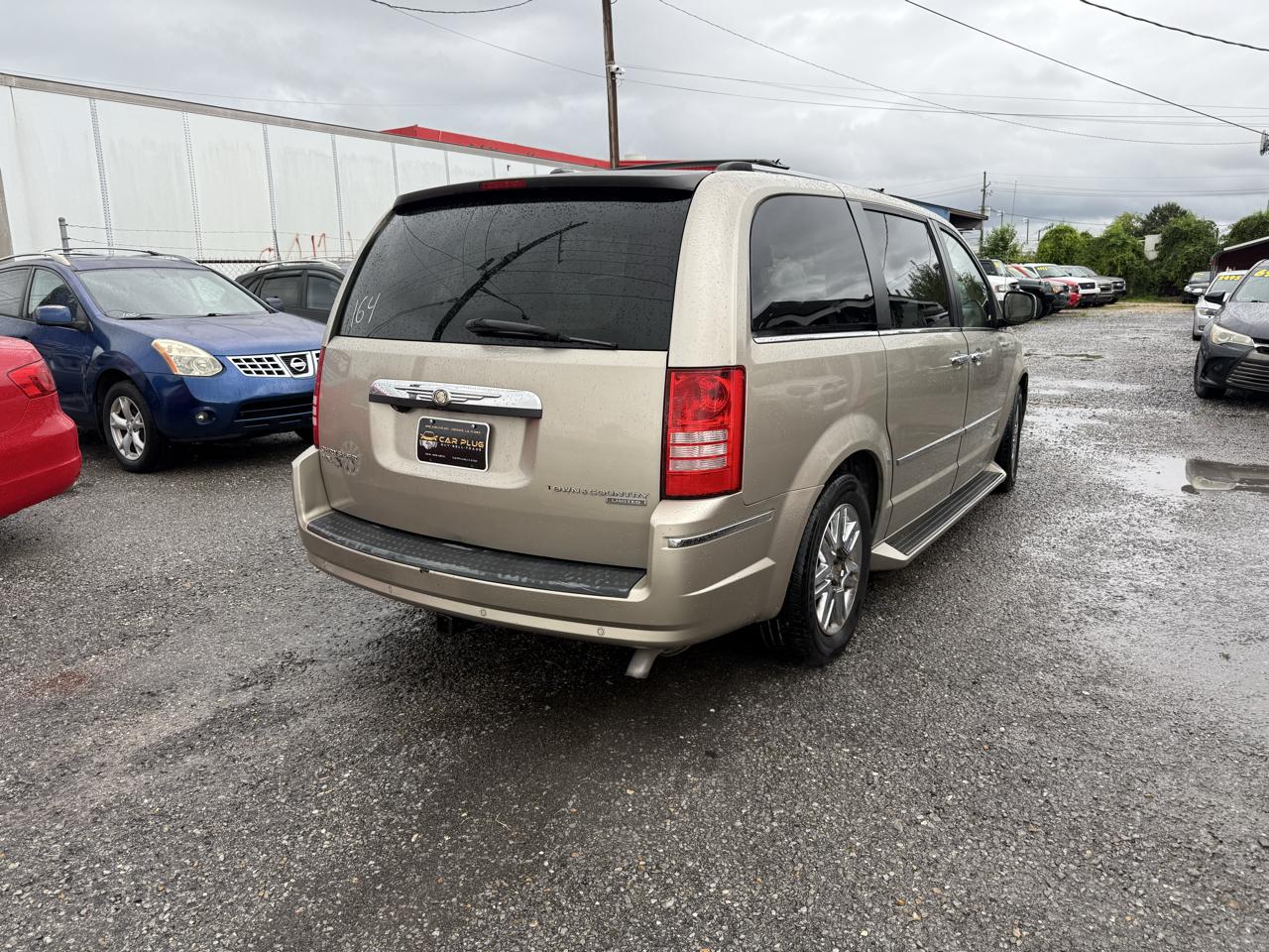 Chrysler Town & Country Limited 2009