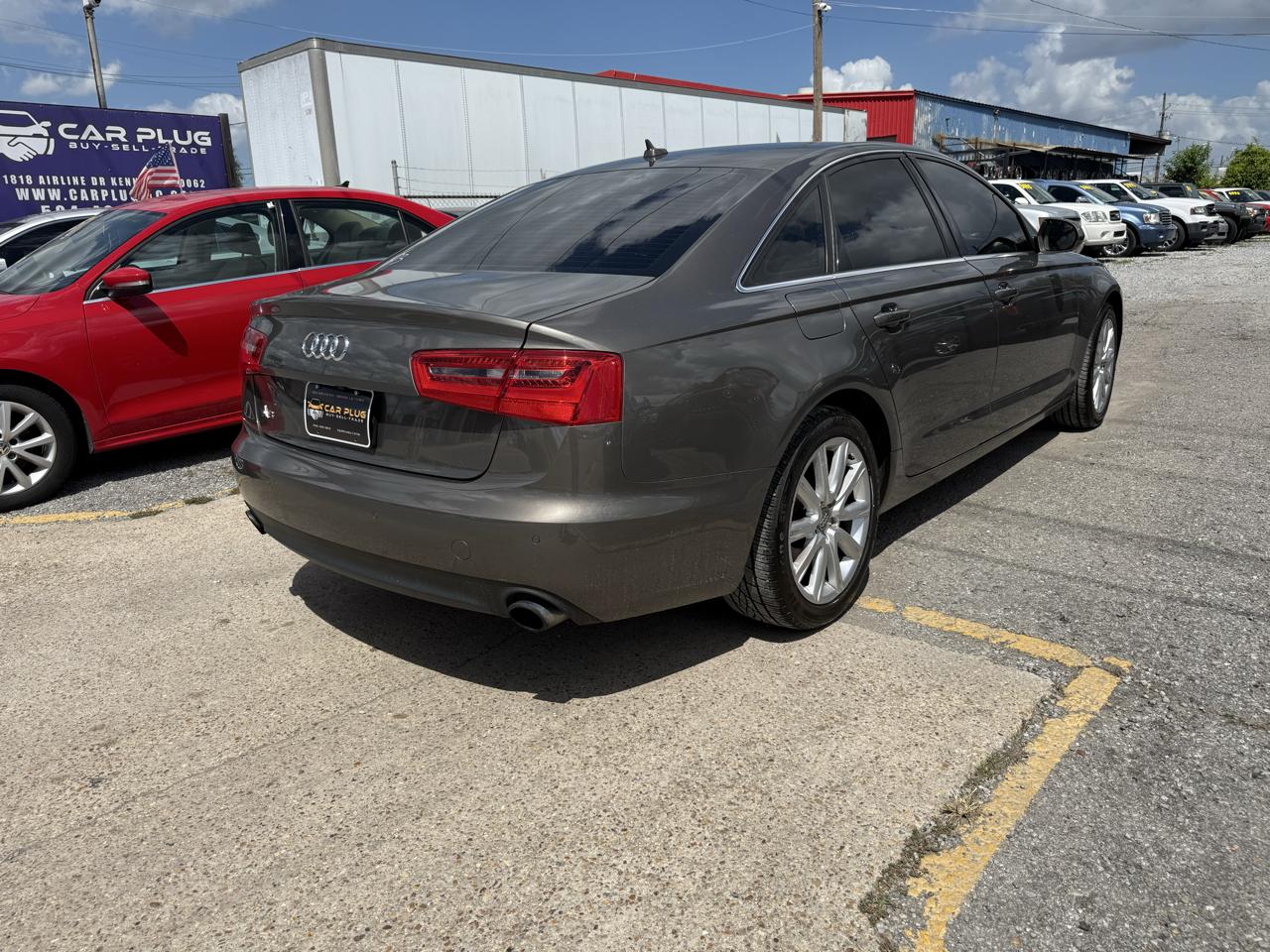 Audi A6 2.0T Premium Sedan FrontTrak Multitronic 2013