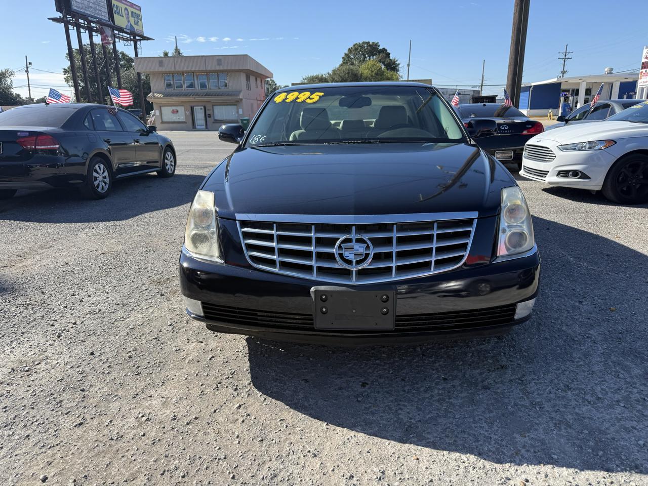 Cadillac DTS Sedan 2007