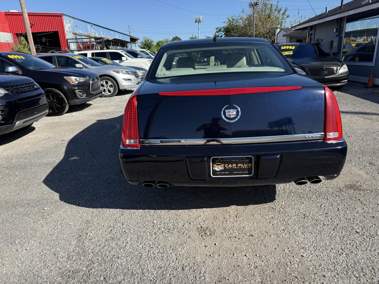Cadillac DTS Sedan 2007