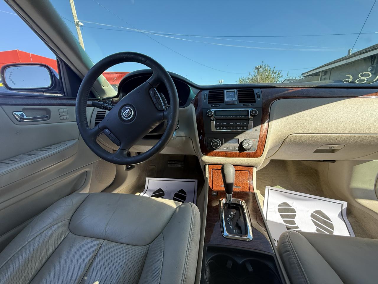 Cadillac DTS Sedan 2007