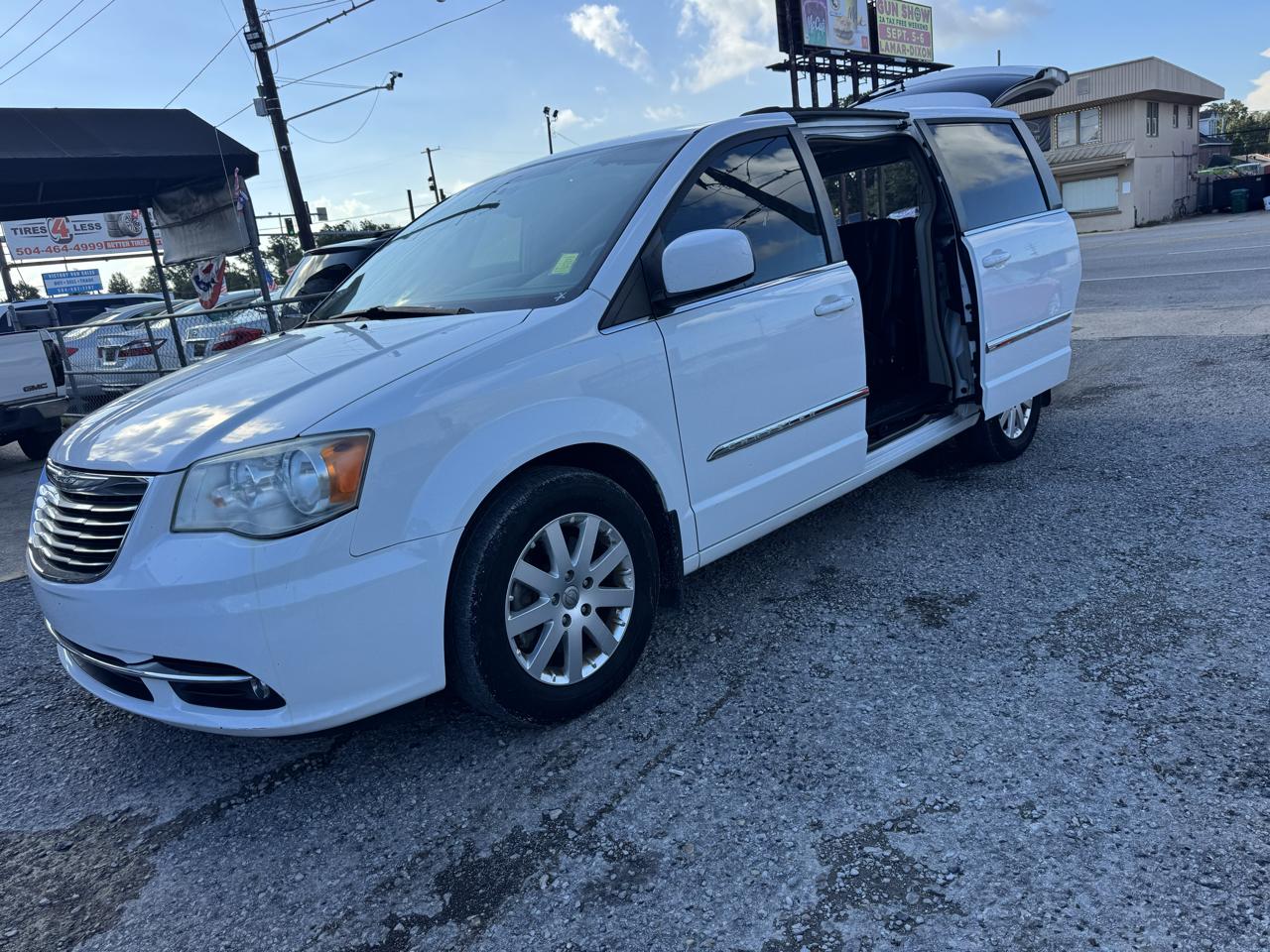 Chrysler Town & Country Touring 2014