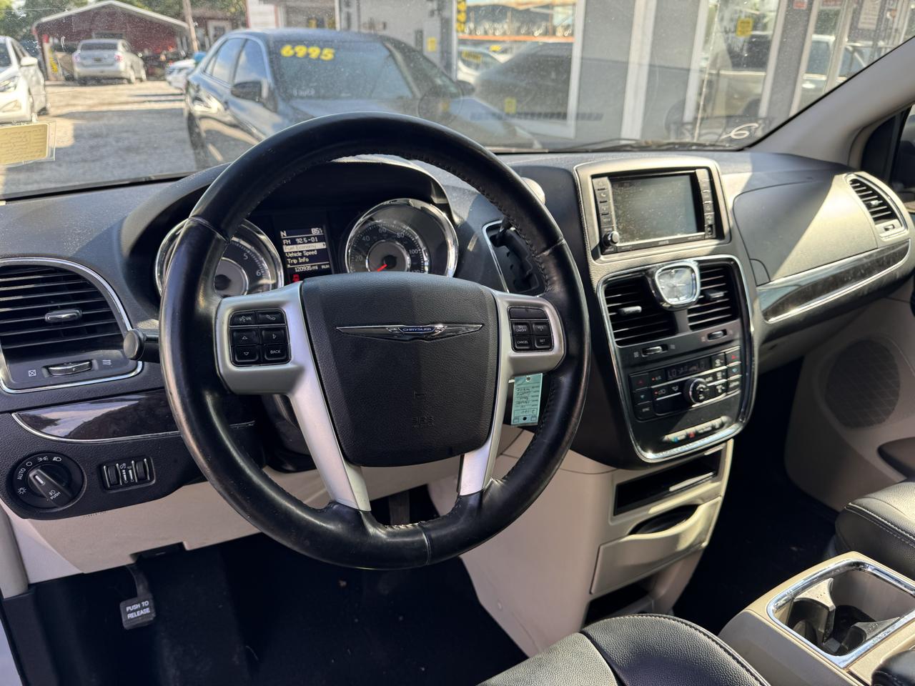 Chrysler Town & Country Touring 2014