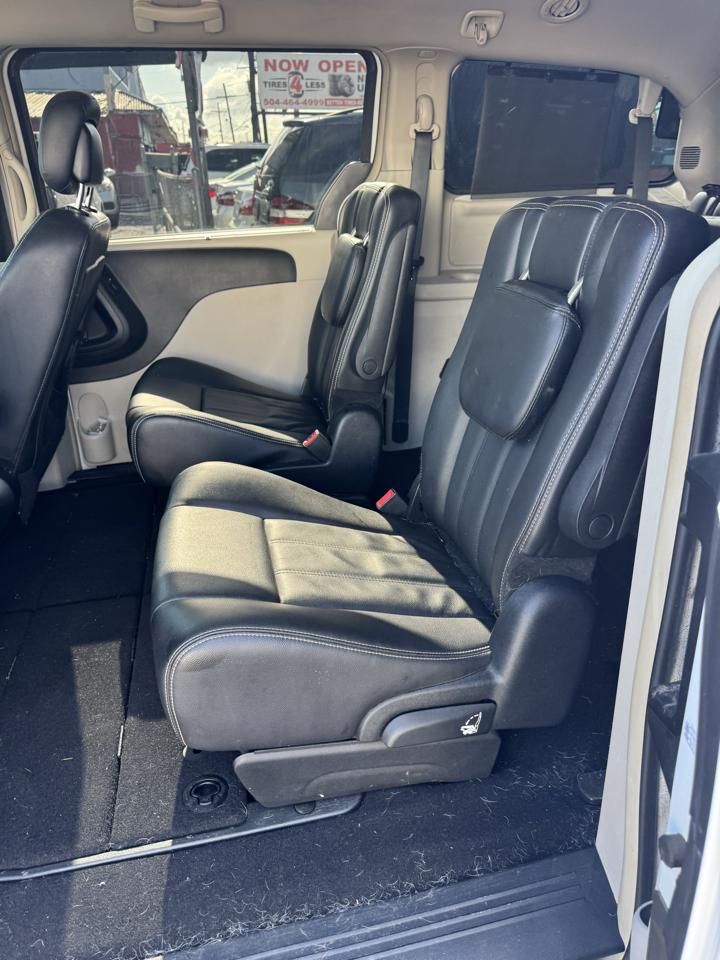 Chrysler Town & Country Touring 2014