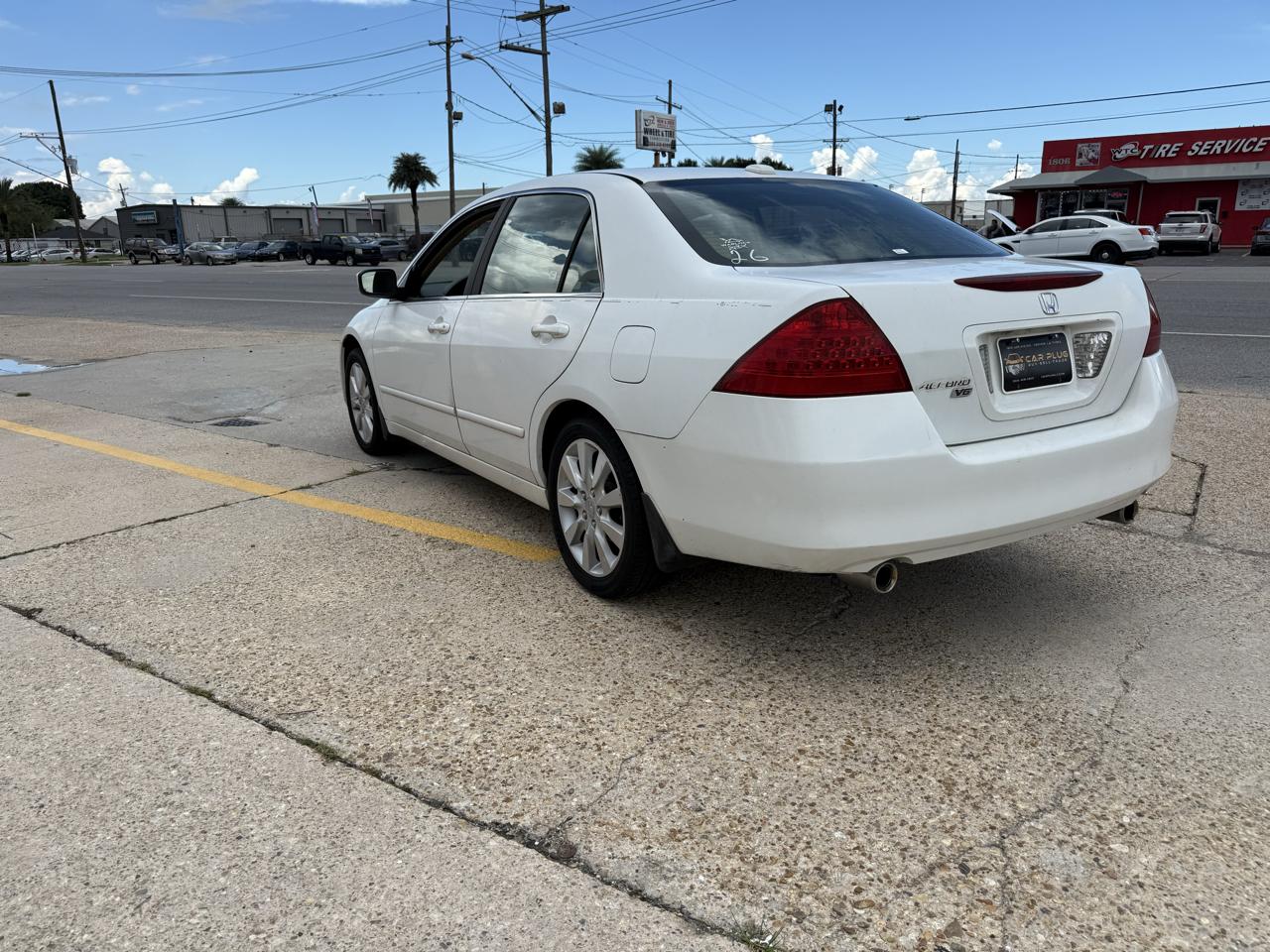 Honda Accord EX V-6 Sedan AT w/ Nav System/ XM Radio 2006
