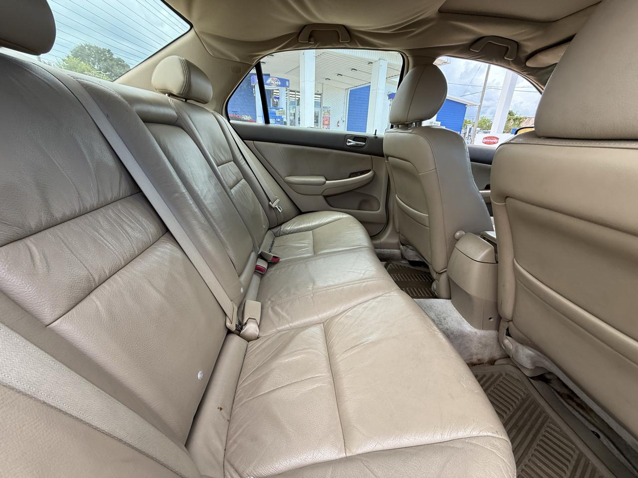 Honda Accord EX V-6 Sedan AT w/ Nav System/ XM Radio 2006