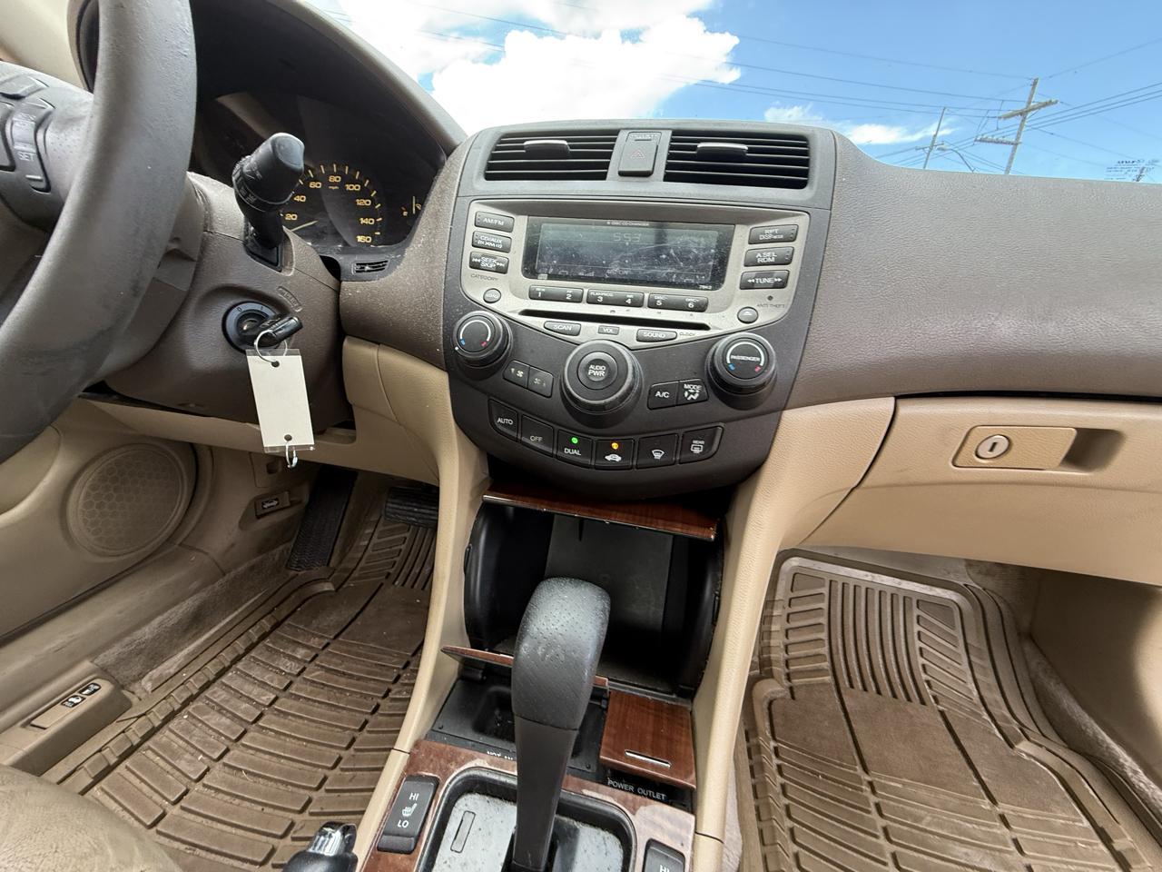 Honda Accord EX V-6 Sedan AT w/ Nav System/ XM Radio 2006