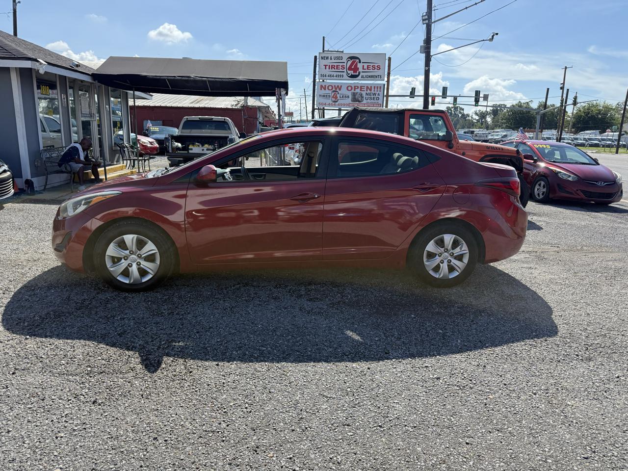 Hyundai Elantra SE 6AT 2016